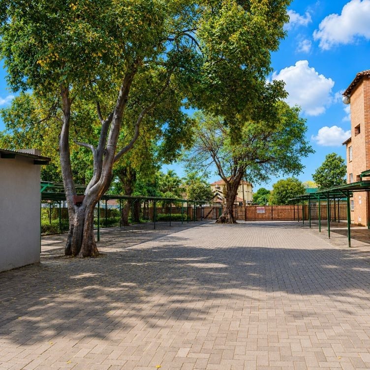 1 Bedroom Property for Sale in Rustenburg Central North West